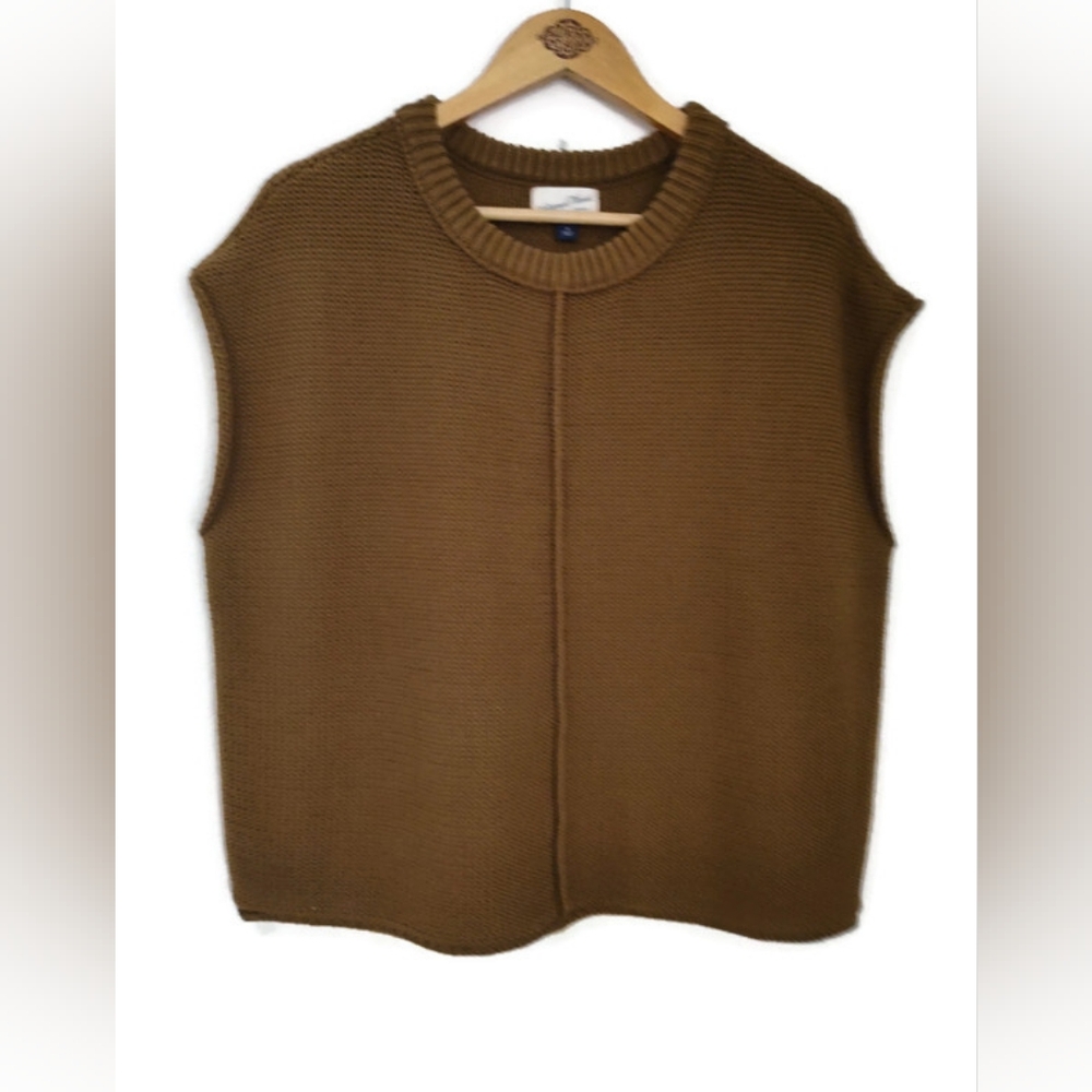 UNIVERSAL THREAD Box Knit Sweater Vest Size Medium/ Large